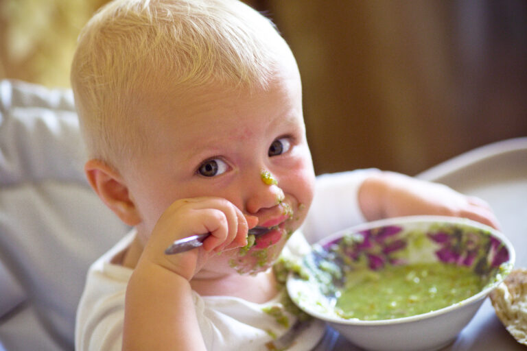 5 Essential Tips for Transitioning Your Baby to Solid Foods