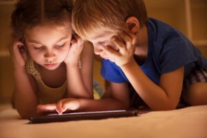 Tech-Savvy Toddlers: Setting Healthy Boundaries Around Screen Time